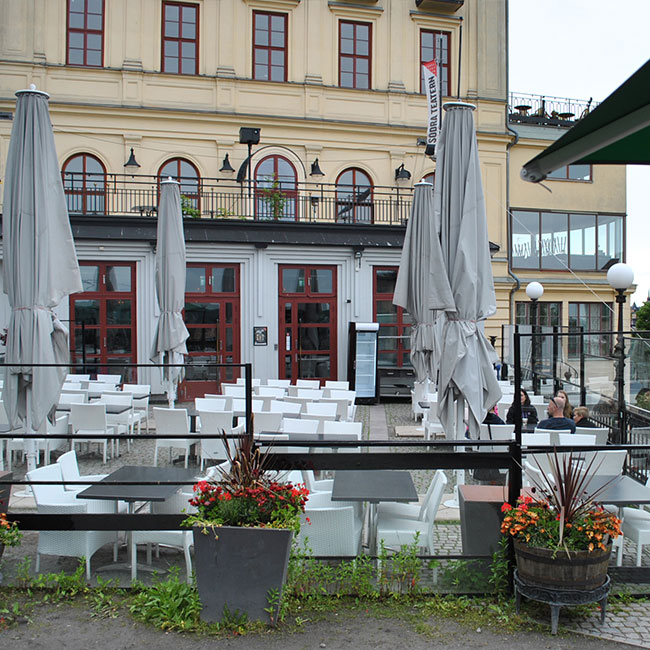 Södra Teatern i Stockholm, fick speciella vita fåtöljer framtagna med hjälp av Veranda.